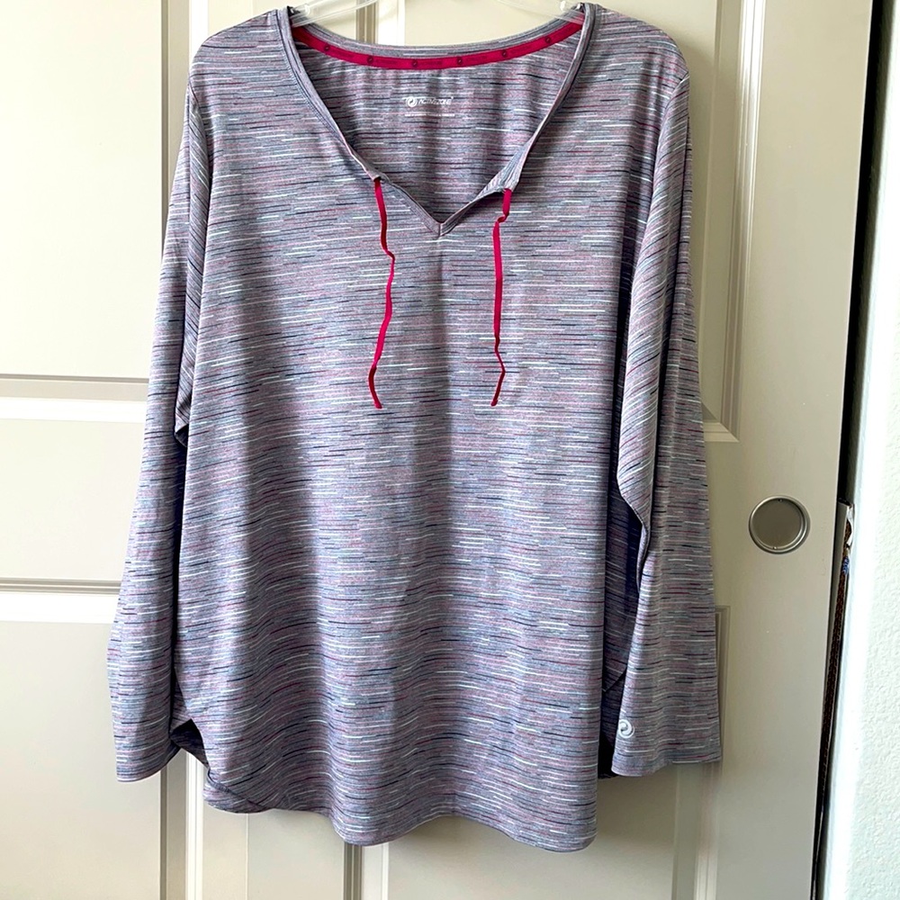 Plus Size Active Long Sleeve Top Size 5X